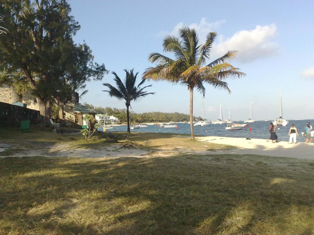 Paradisia Holidays Mauritius Trou d'Eau Douce Exteriör bild
